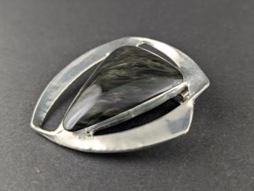 Obsidian Brosche